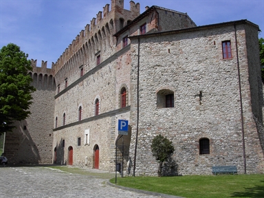 Castello dei Conti Oliva, esterno 
