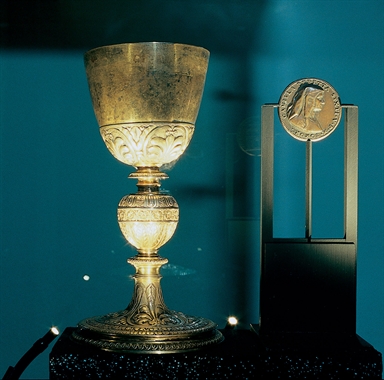 Calice di Felice Peretti (Sisto V) e medaglia della sorella Camilla Peretti