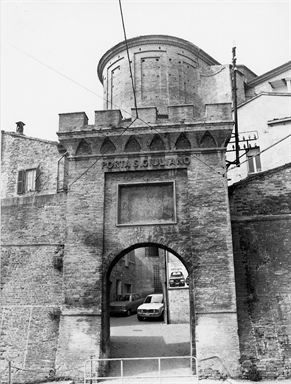 Porta S. Giuliano