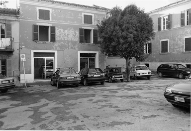 Palazzo in Via Falleroni 58