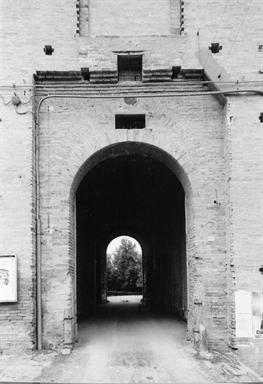 Magazzini dell'Azienda Agraria Rangoni-Machiavelli