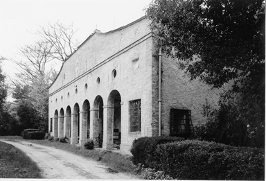 Magazzini dell'Azienda Agraria Rangoni-Machiavelli