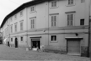 Palazzo Rangoni-Machiavelli già Carradori