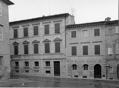 Palazzo degli Azzoni-Avogadro