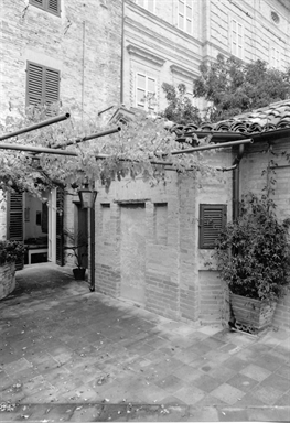 Palazzo degli Azzoni-Avogadro