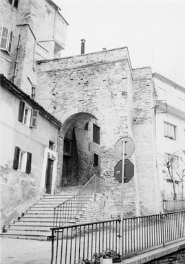 Porta S. Pietro