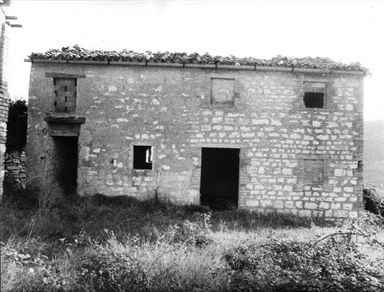 Casa Bucci, edificio est