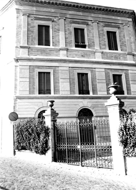 Edificio Ercolani