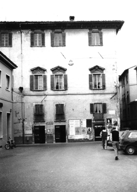 Palazzo Mochi Zamperoni