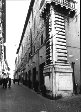 Arcate laterali di Palazzo Ducale