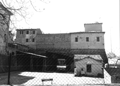 Casa sui ruderi dei bastioni medioevali