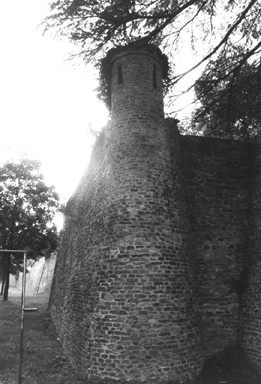 Mura di cinta dell'antica Casteldurante