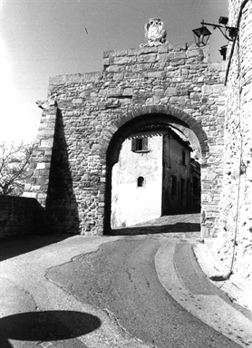 Arco d'ingresso al borgo