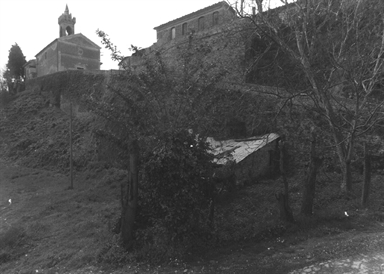 Mura del Castello di Farneto