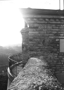 Casa con torrione