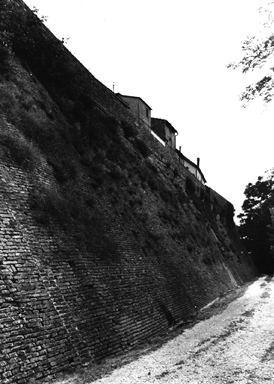 Mura urbane di S. Andrea di Suasa