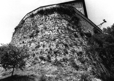 Mura del Castello di Montecerignole
