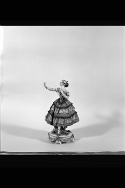 danzatrice del secolo XIX