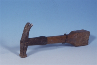 lu martéllu - martello da maniscalco