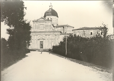 Macerata. Chiesa delle Vergini. Facciata