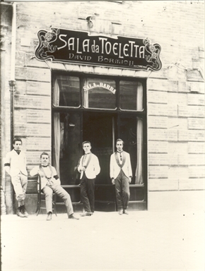 Macerata. Vecchia Barbieria Bormioli