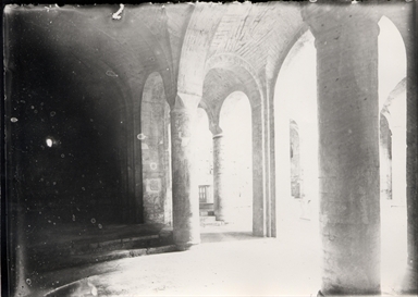 (Ancona) Santa Maria di Portonovo. Interno