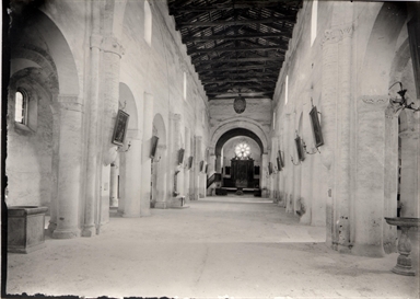 (Abbadia di Fiastra) Interno