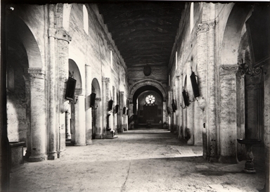 (Abbadia di Fiastra) Interno