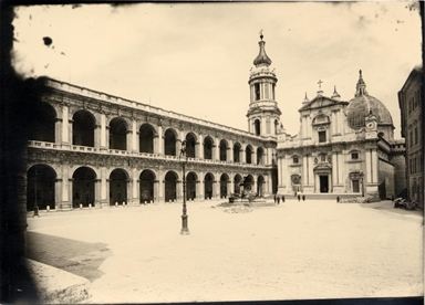 (Loreto) Piazza della Basilica