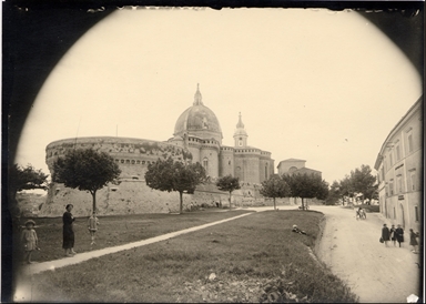 (Loreto) Piazza della Basilica
