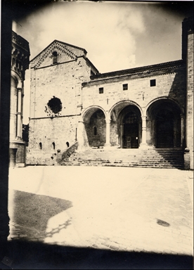 (Osimo) Duomo. Facciata