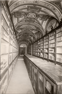 Macerata. Biblioteca Comunale. Galleria n. 4