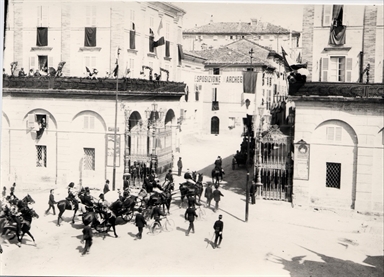 Macerata. (Esposizione Regionale 1905) Arrivo di Sua Maestà a Porta Romana