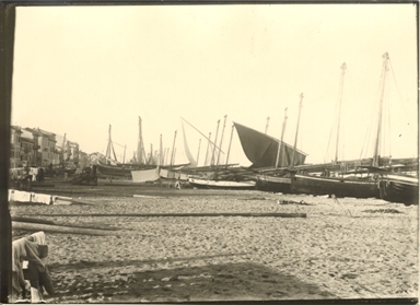 Porto Recanati. Barche alla riva