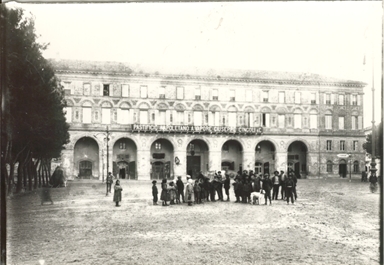 Portocivitanova. Palazzo del Comune (con Pastificio Cingoli)