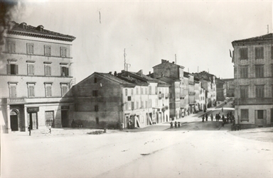 Macerata. Corso Cairoli