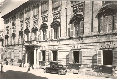 Macerata. Palazzo Costa