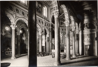 Macerata. Chiesa dell'Immacolata. Interno