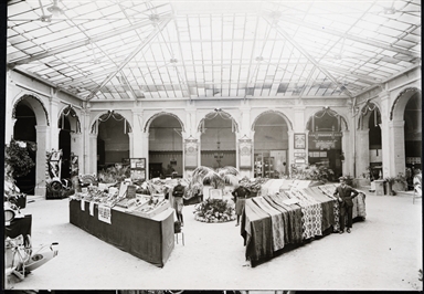 Macerata. Mostra industriale. Veduta del Cortile