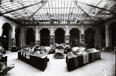 Macerata. Mostra industriale. Veduta del Cortile