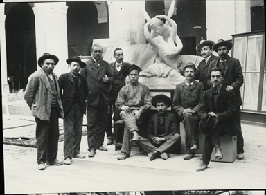 Macerata. Mostra d'arte marchigiana del 1905. Gruppo di uomini