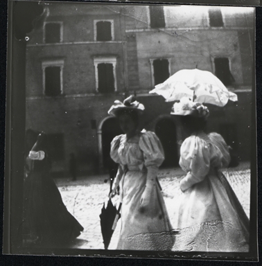 Signore a passeggio