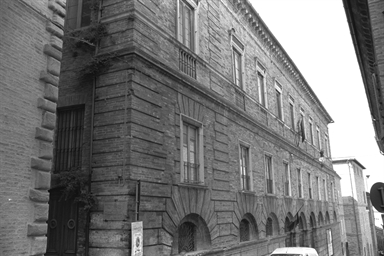 Palazzo Monti