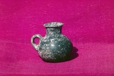 vaso a bottiglia globulare monoansato