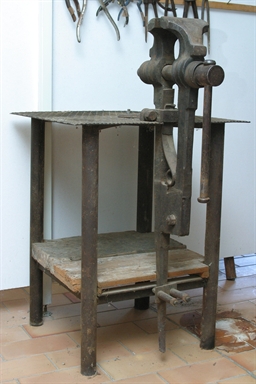 Banco di aggiustaggio