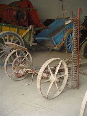 falciatrice da fieno a trazione animale