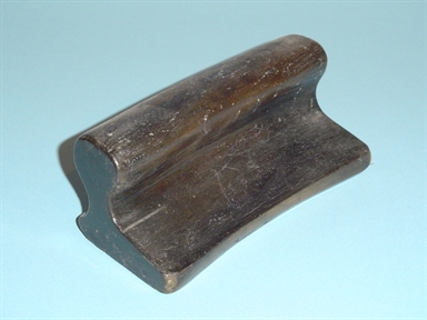 sagoma per spianatura della falda del cappello