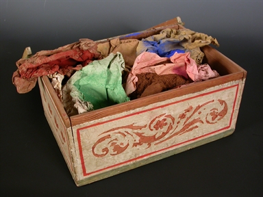 cassettina con terre colorate