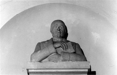 Busto di Augusto Vernarecci