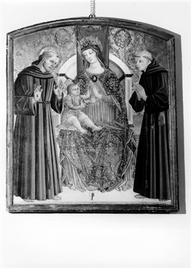 Madonna con Bambino in trono, San Francesco d'Assisi e San Liberato